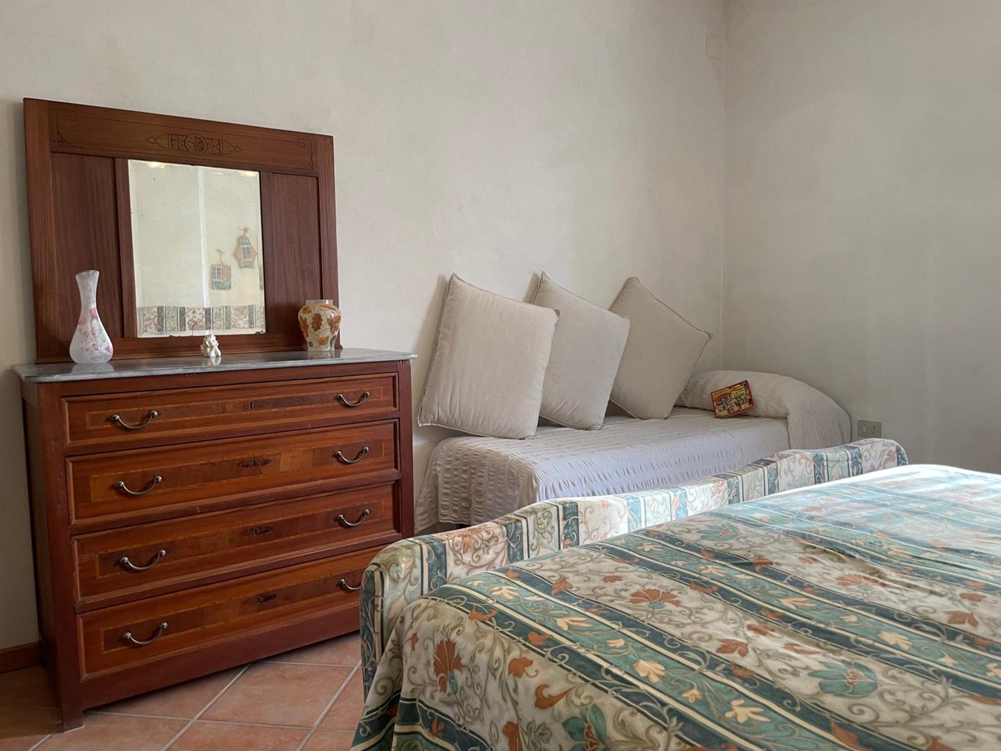 Agriturismo Podere Le Tombe Pensionat Palaia Rum bild