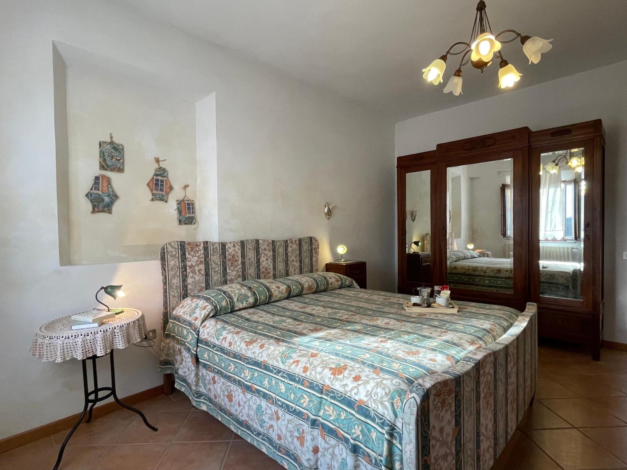 Agriturismo Podere Le Tombe Pensionat Palaia Rum bild