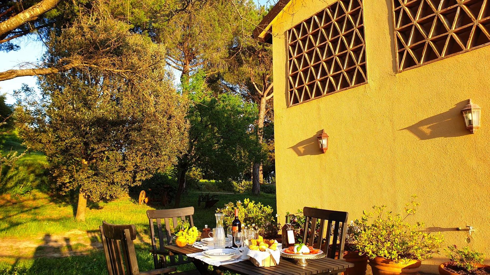 Agriturismo Podere Le Tombe Pensionat Palaia Exteriör bild