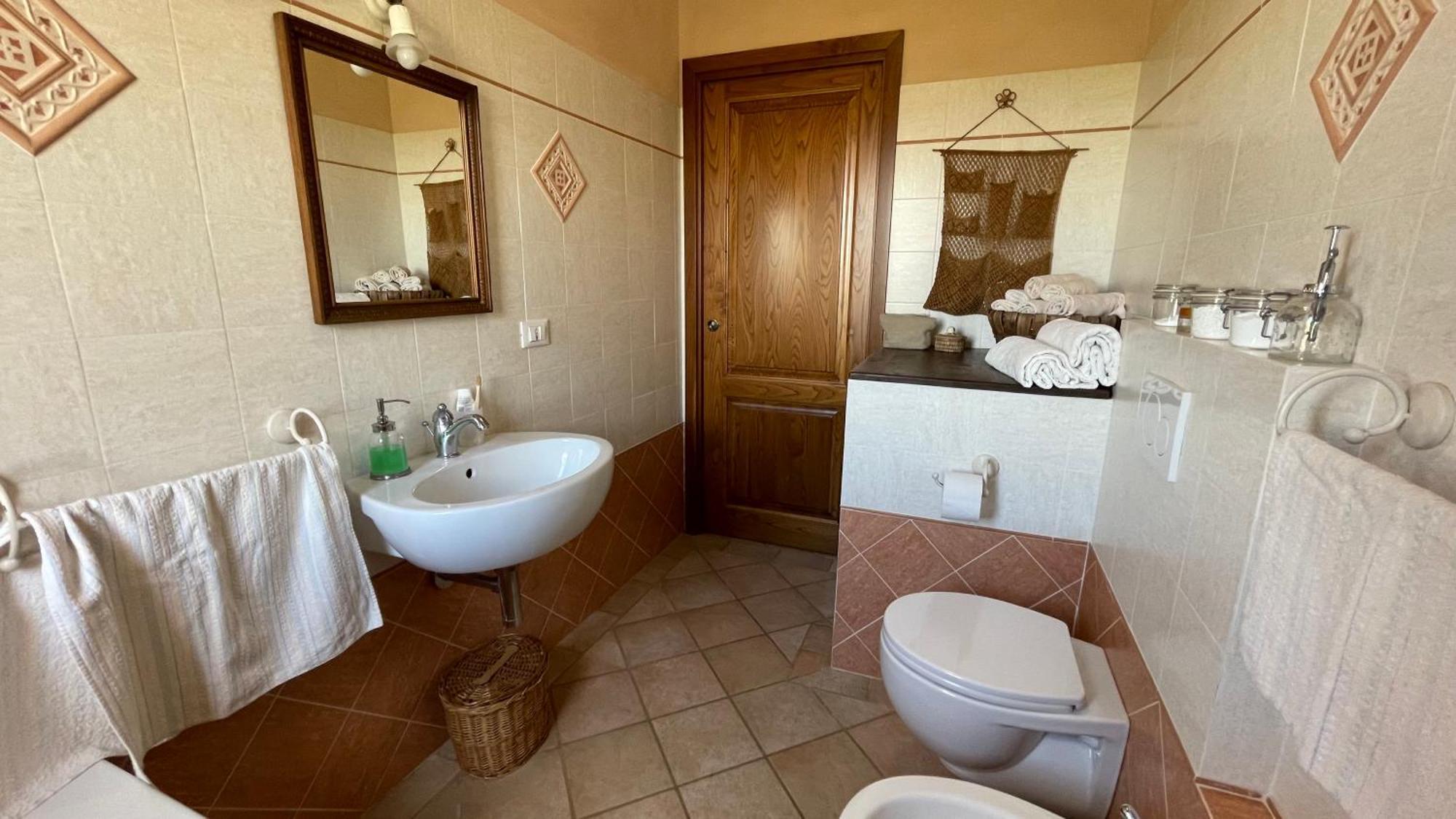 Agriturismo Podere Le Tombe Pensionat Palaia Rum bild