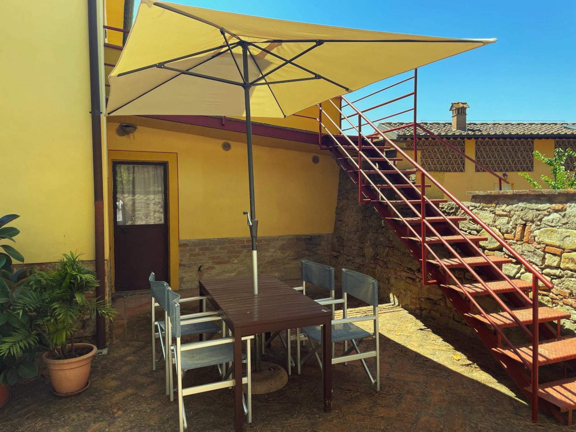 Agriturismo Podere Le Tombe Pensionat Palaia Rum bild