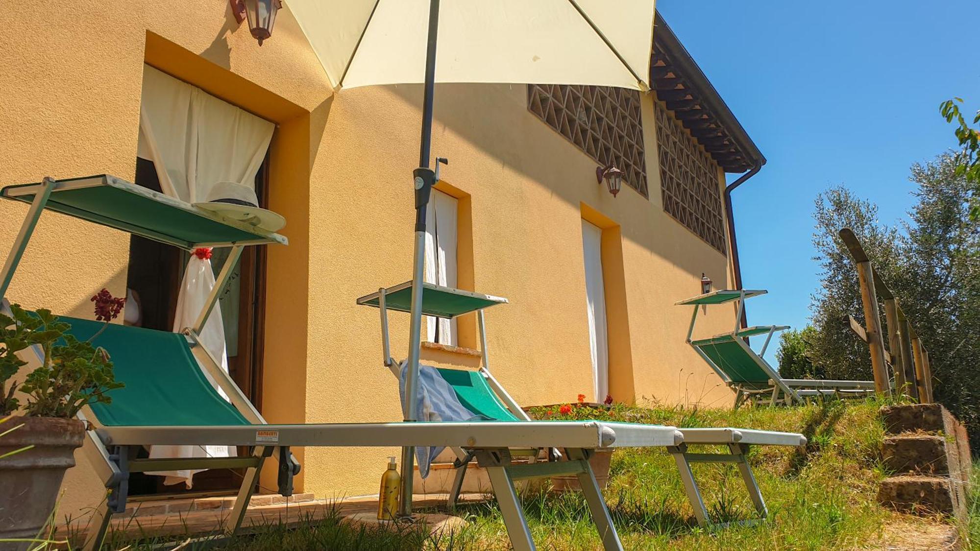 Agriturismo Podere Le Tombe Pensionat Palaia Rum bild